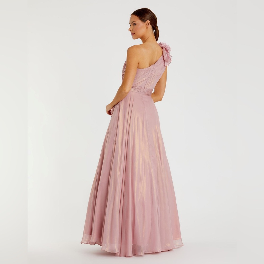 Mac Duggal Pink Iridescent One Shoulder Rosette Ball Gown Pink Rose Gold Size 12 - Picture 4 of 12